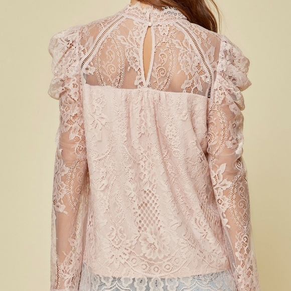 Lace Blouse NWT - Picture 3 of 4